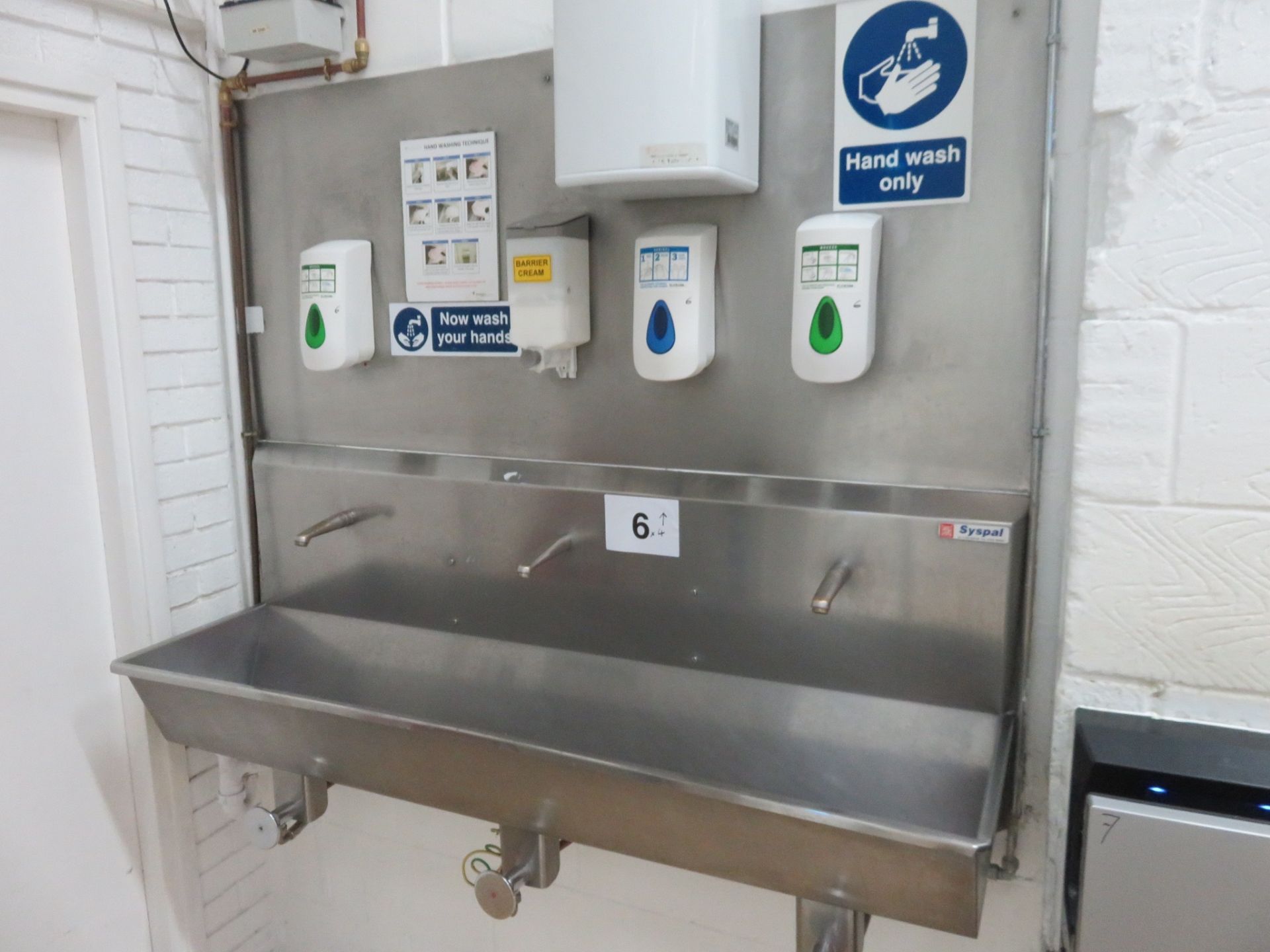 Syspal S/s 3 station knee operated Sink with 4 wall mounted hand dispensers. Lift Out £40