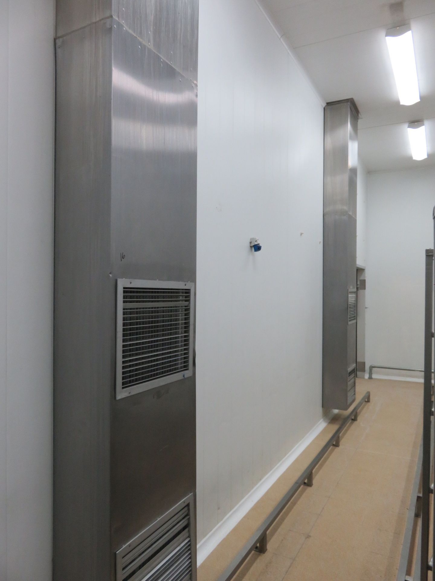 4 x S/s wall Blowers system. Lift Out £150 - Image 3 of 3