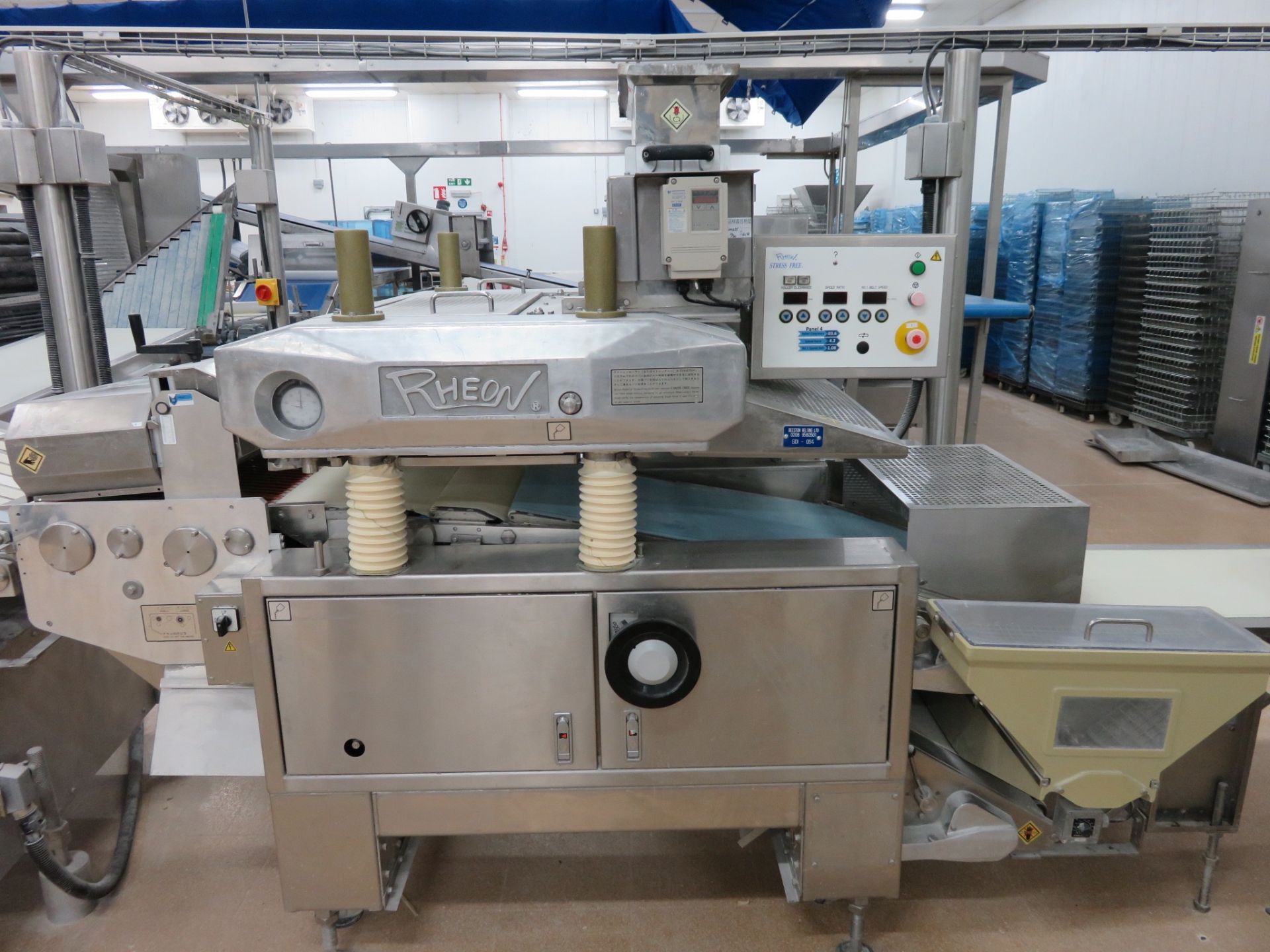 Complete Rheon sheet making line/Fat Pump/Stretcher/Compact sheet maker / VX602 900mm belt LO£1500 - Image 17 of 25