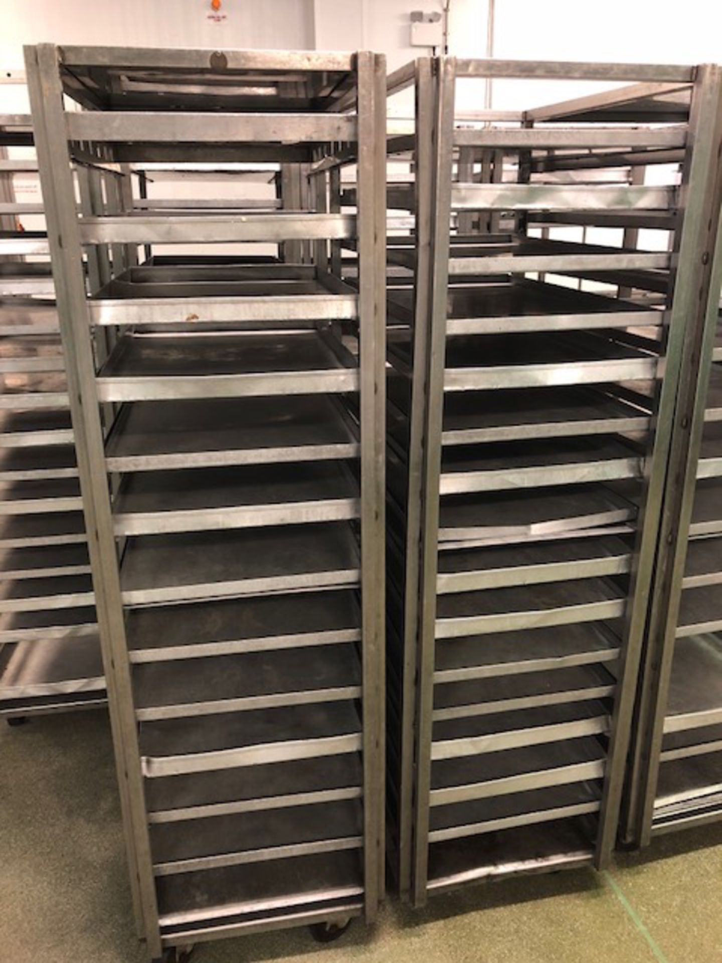 2 x Racks 800 x 520 x 1.8 rack dimensions. Lift out £20