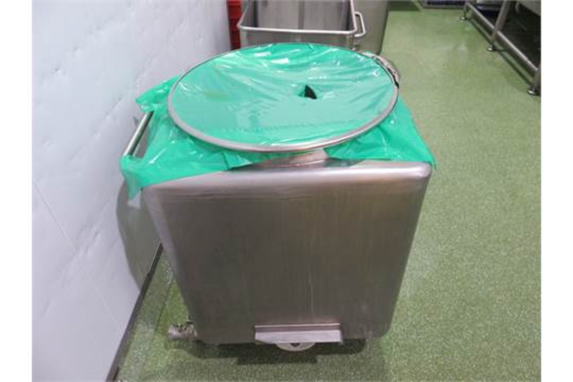 2 x S/s Mobile liquid bins with bottom side discharge. Approx. 600 x 600 x 880mm high Lift out £20