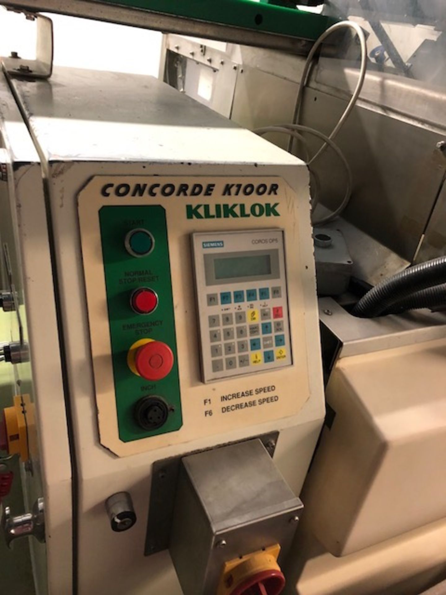 Kliklok concorde K100R fully automatic carton loader and sealer machine. Lift out £600 - Bild 8 aus 12