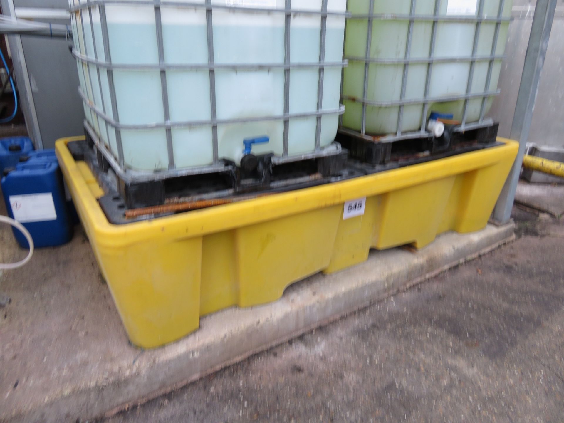 Chemical Bund approx. 2400mm x 1500mm. Lift out charge £15 - Image 2 of 2