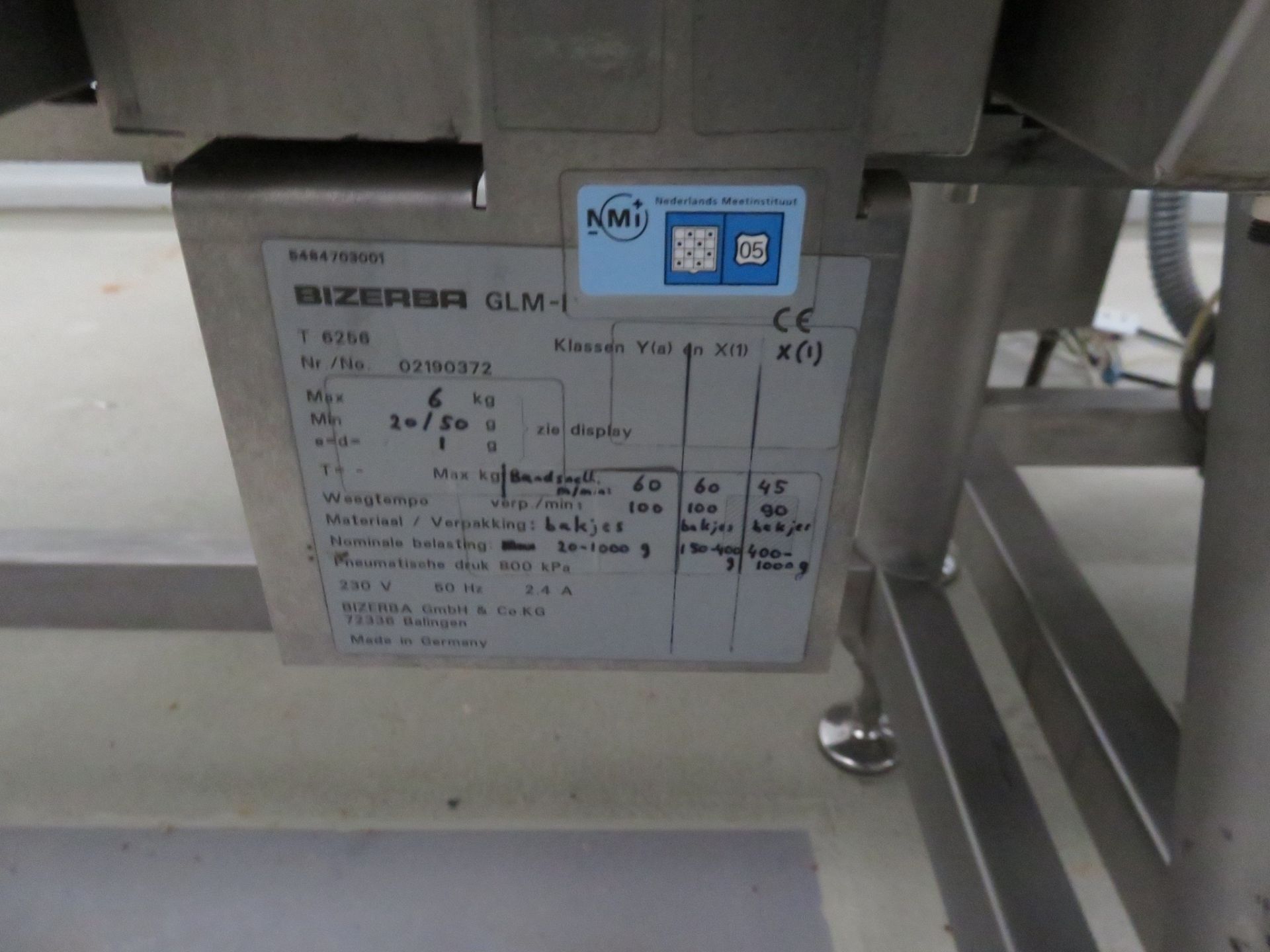 Bizerba Weigh, Price, Labelling system. Lift out charge £85 - Bild 3 aus 3