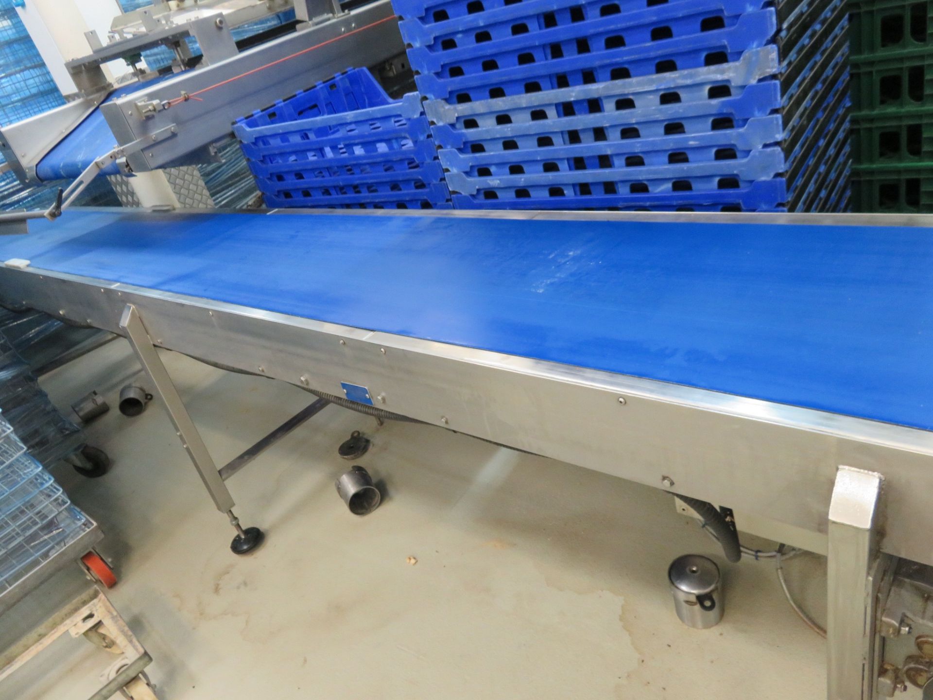 Rounder, Out feed Conveyor 2meter x 300mm wide. Lift out charge £200 - Image 6 of 7