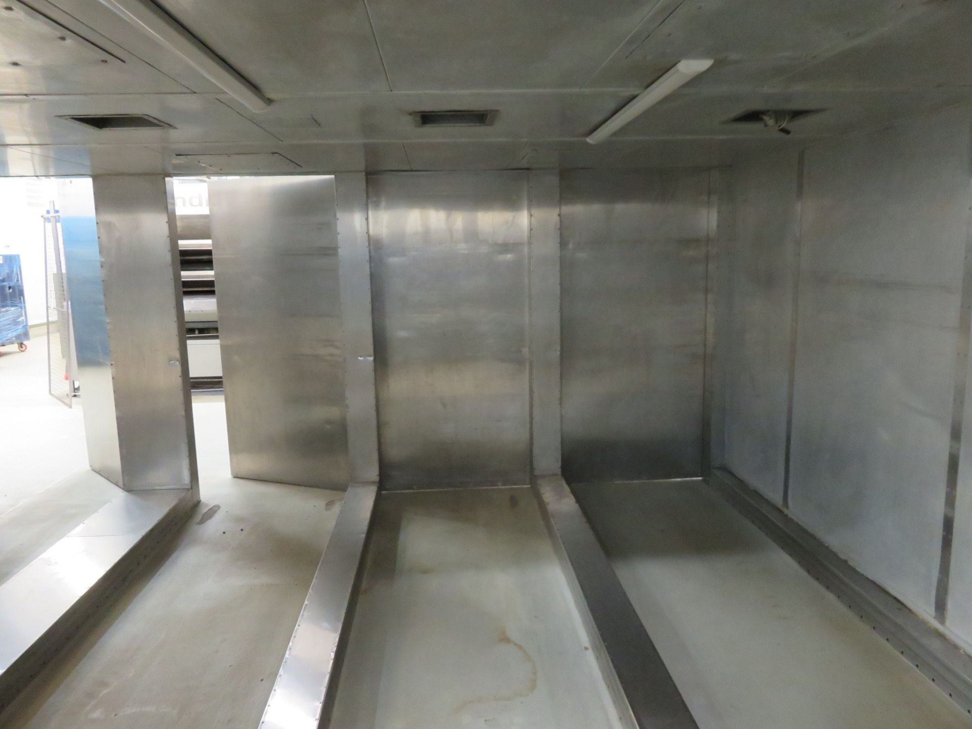 Acrivarn Prover 5 Through Door. Lift out charge £2,800 - Bild 2 aus 2