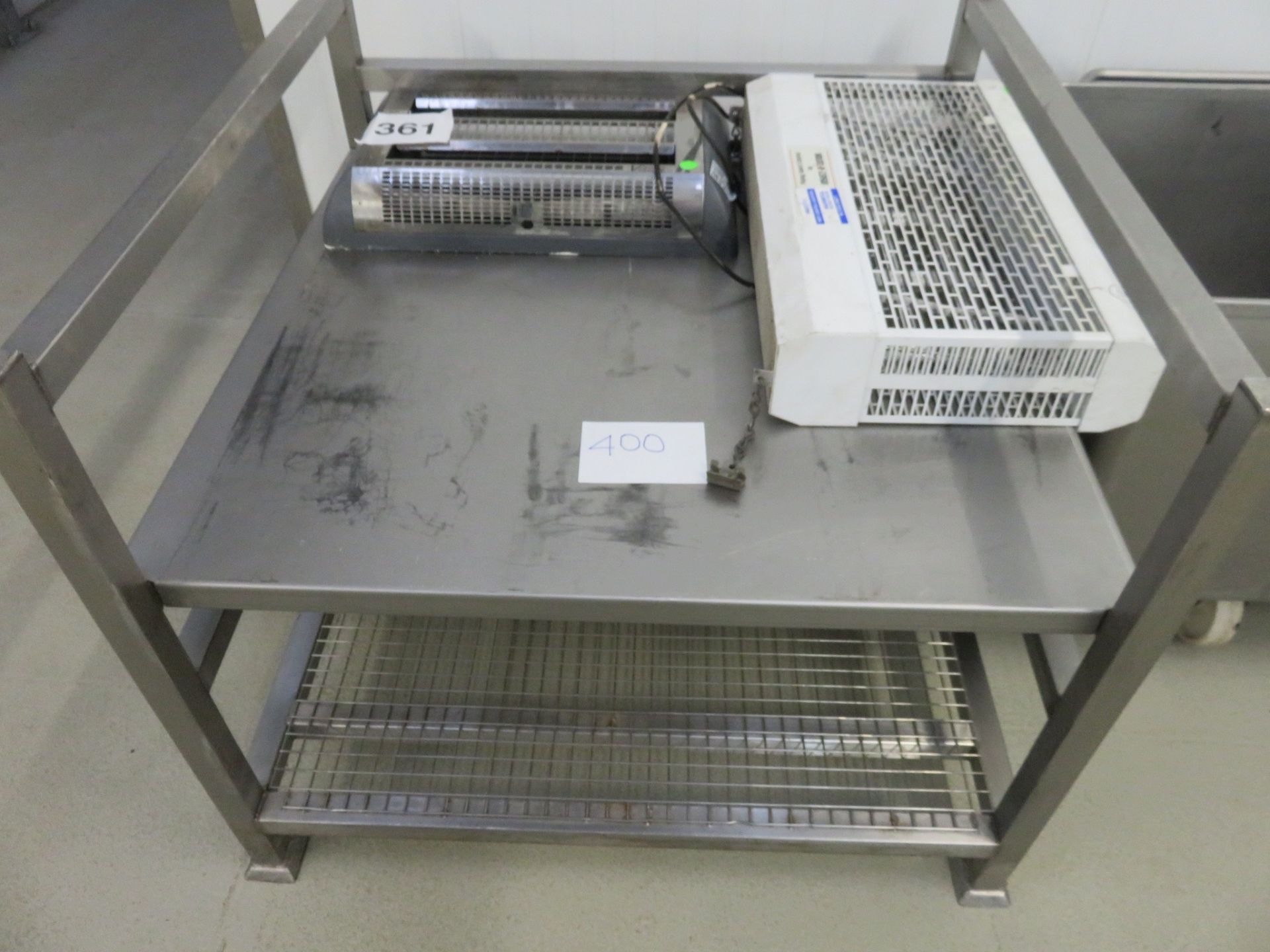 S/s Table with shelf 950mm x 1000mm. Lift out charge £10