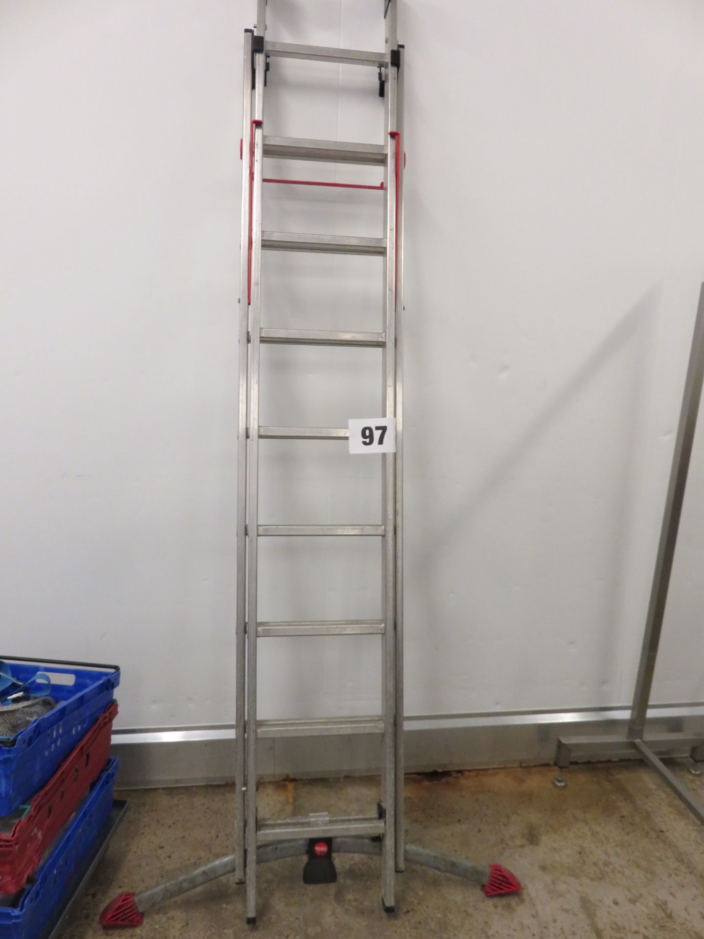 Triple Section Ladder. Lift Out £10