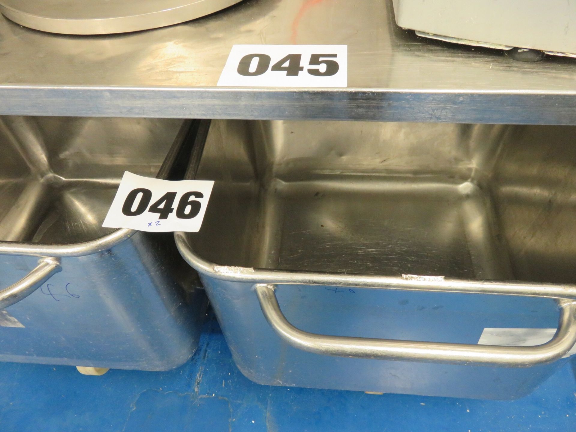 2 x 200 litre S/s Tote Bins. LO £15 - Bild 2 aus 2