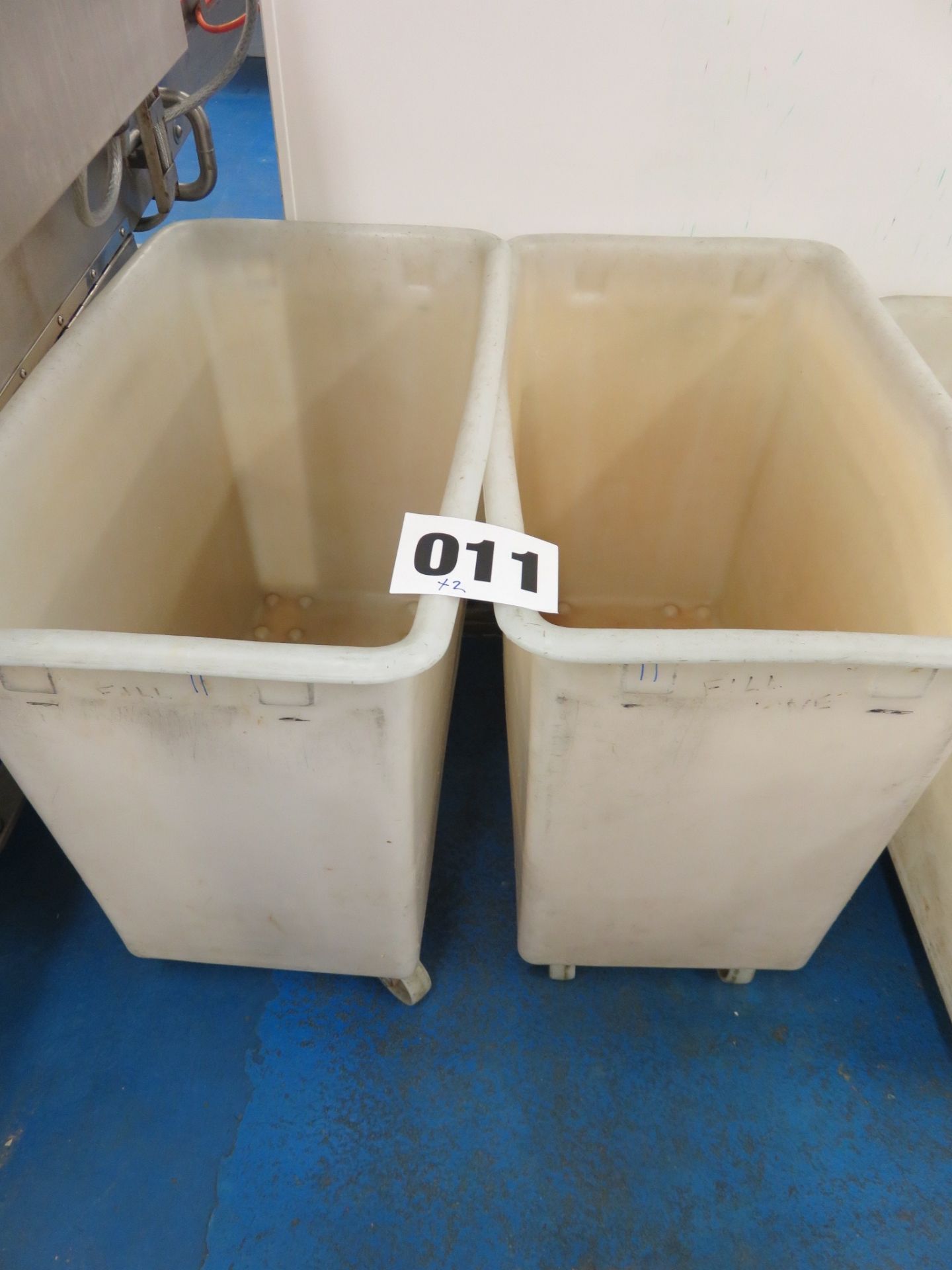 2 x Mobile white Bins approx 750 x 430 x 650mm deep. LO £10