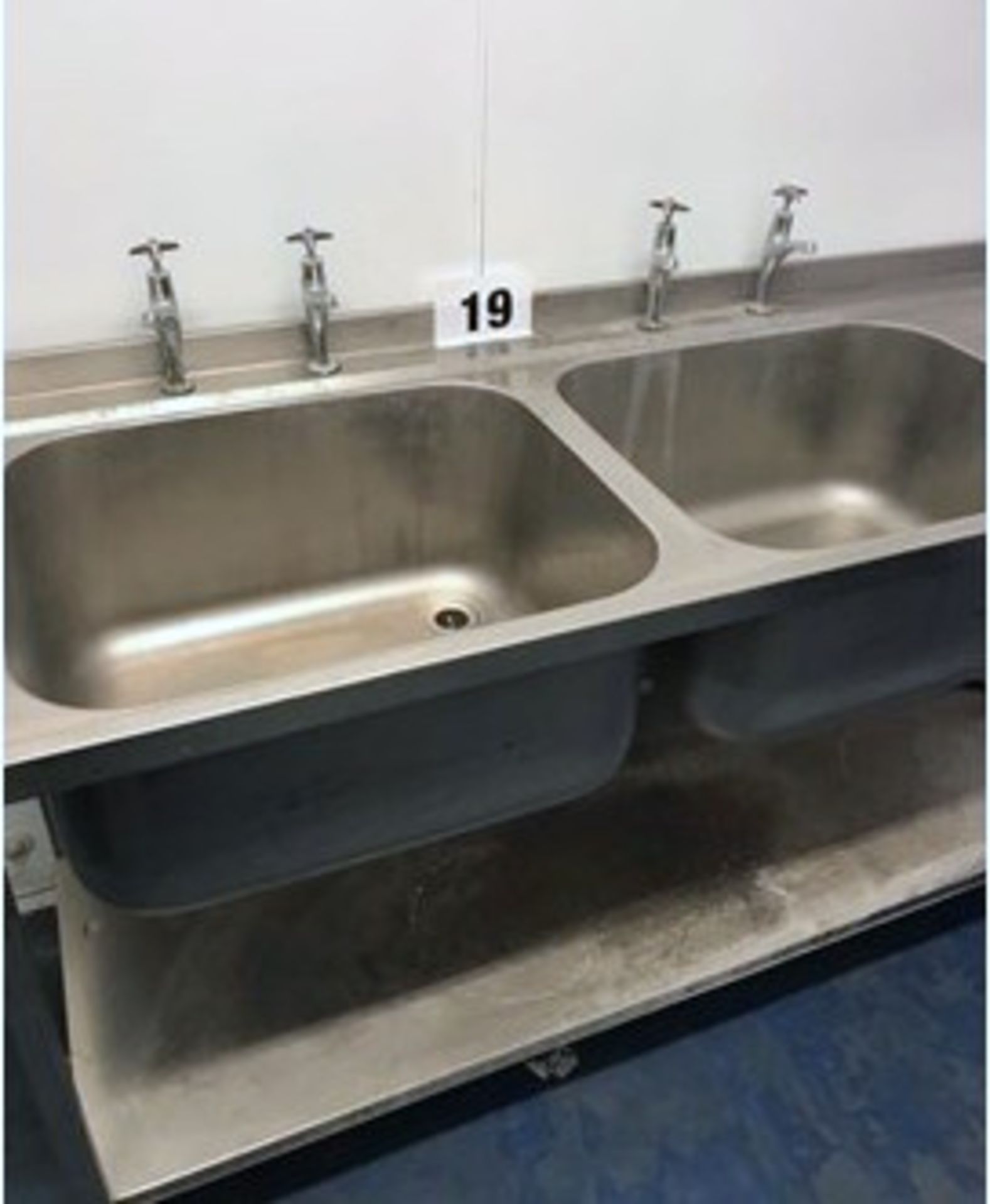 S/S Syspal double sink. Approx. 1800mm long x 865mm high LO £10 - Image 2 of 3
