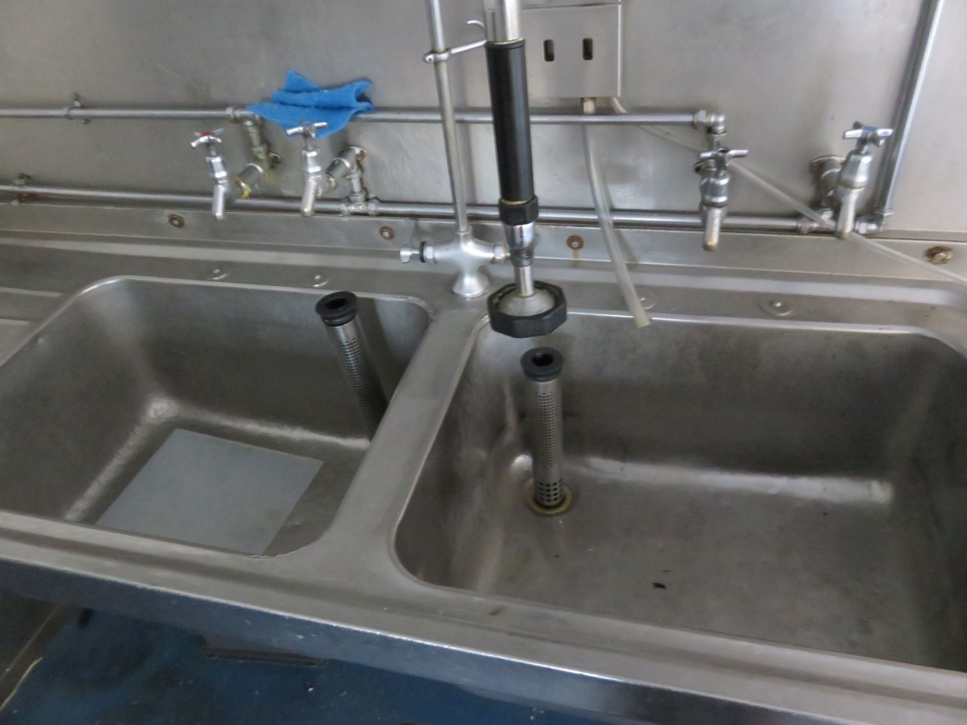 S/s Double Sink with drainer with shower tap. each sink 600 x 450 x 300mm deep. LO £30 - Image 2 of 2