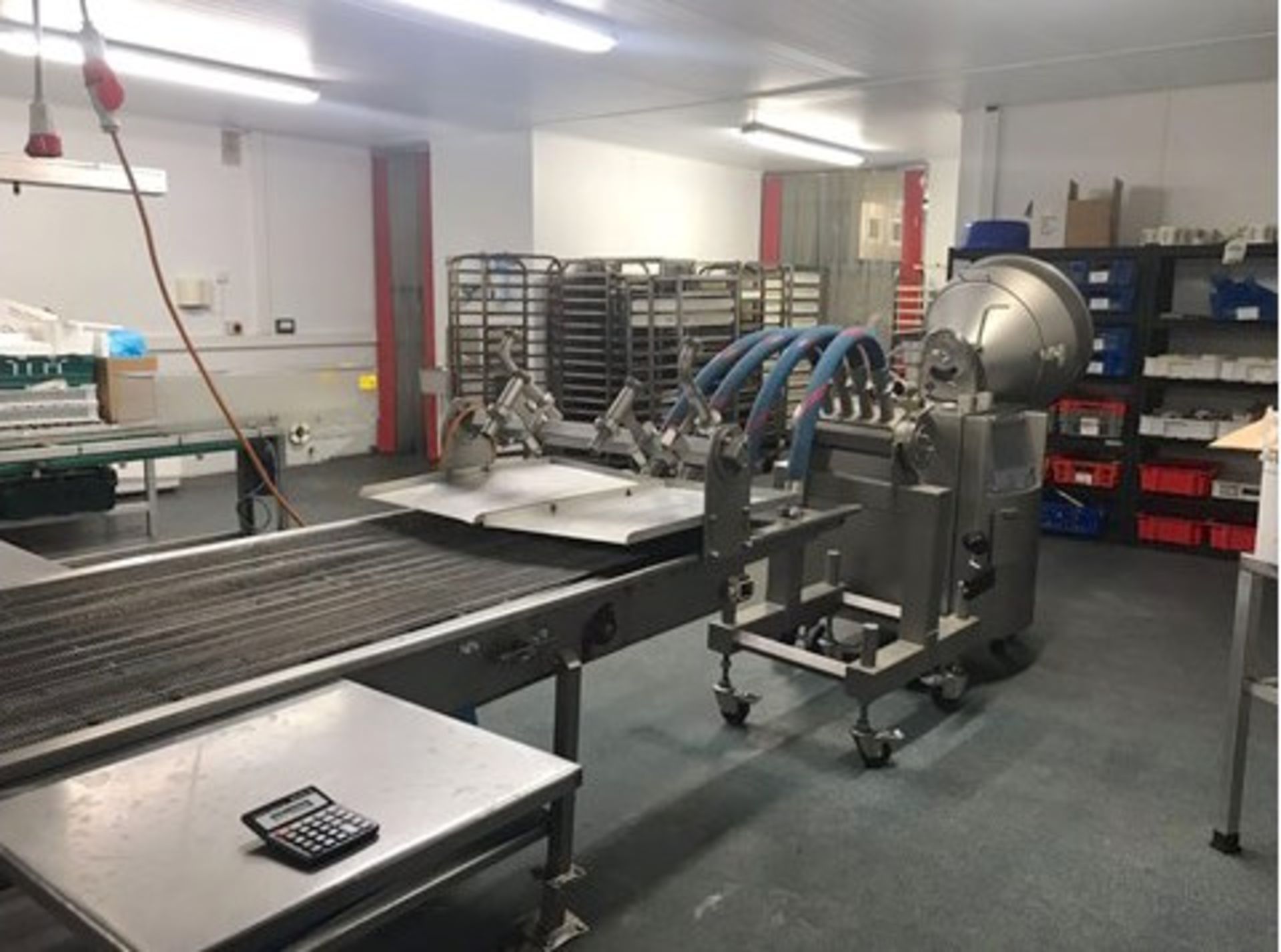 samosa 610 vacuum filler with 4 lane depositor and wire mesh conveyor.LO£150 - Bild 2 aus 4