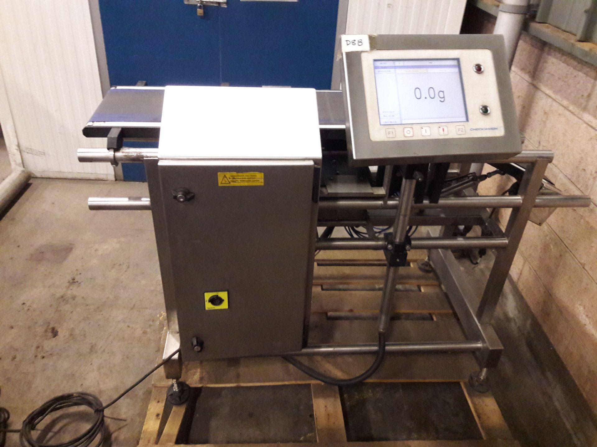 Check weigh check weigher. Lift Out £20