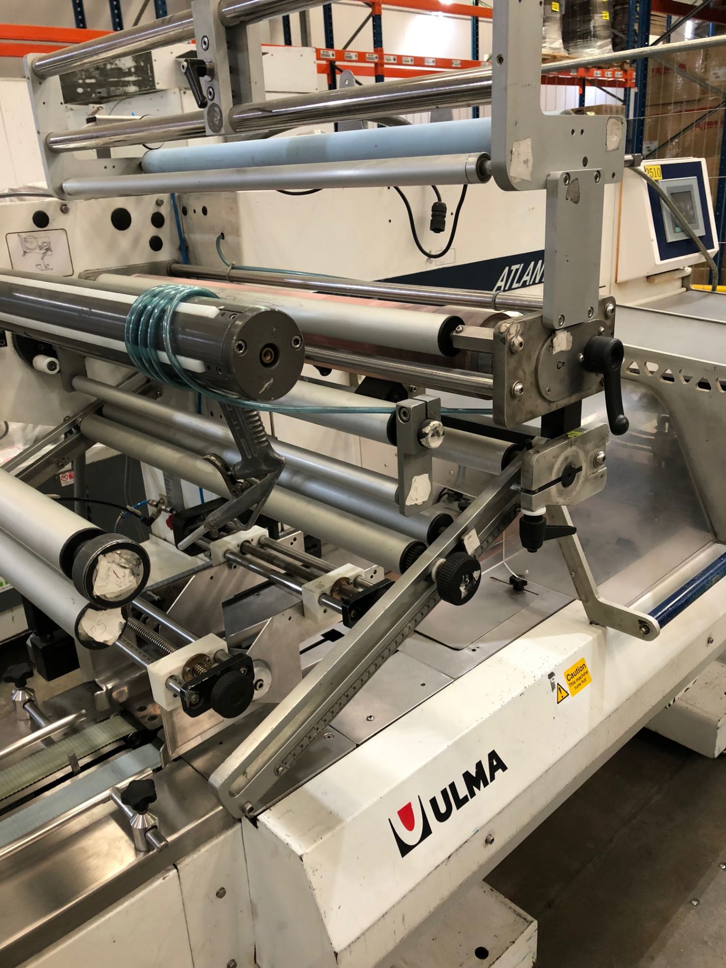 Ulma Atlanta Flow-wrapper with phase feeder, carry over system.PEC for pre printed film Lift Out £80 - Image 5 of 6