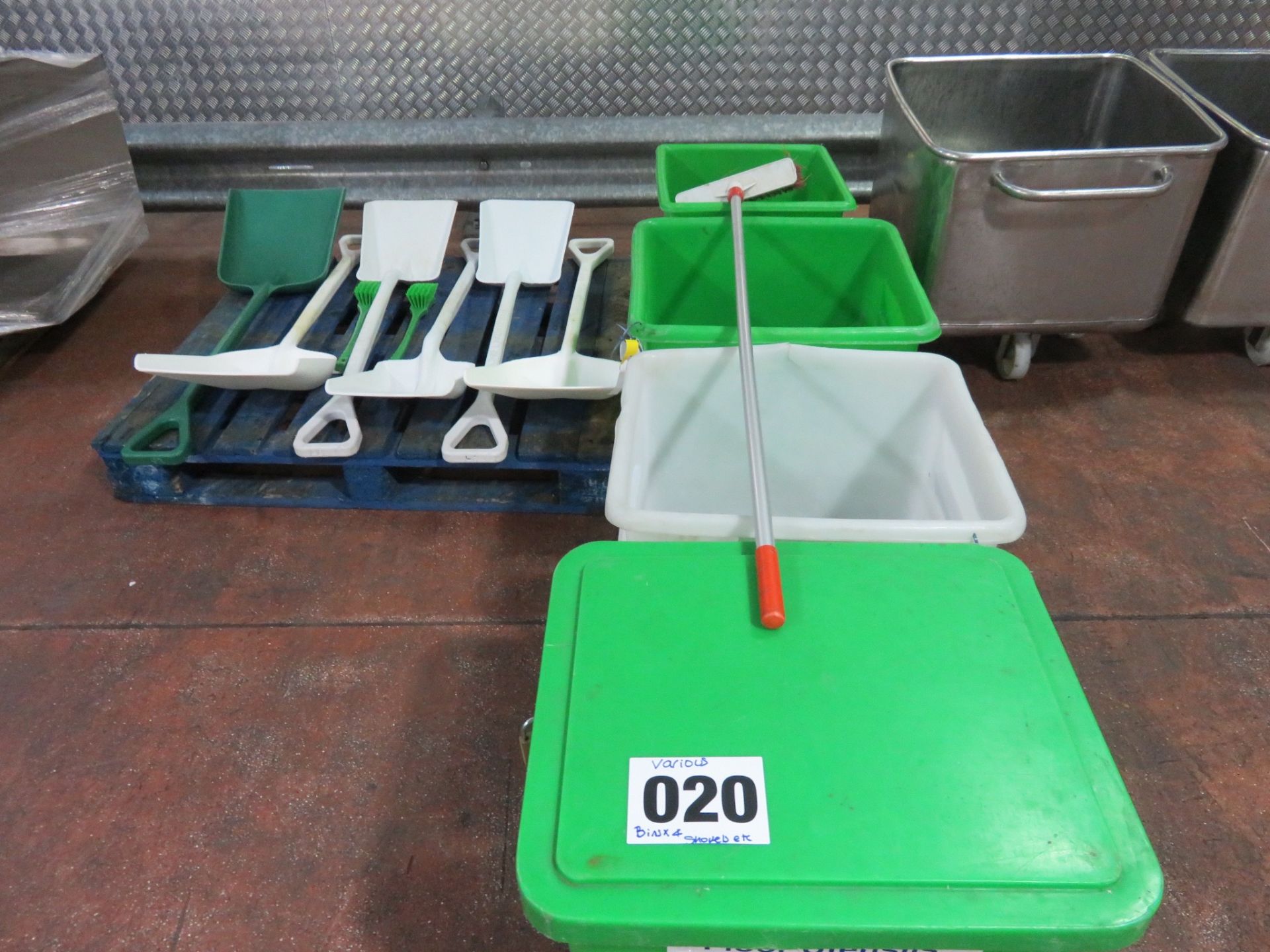 4 x Mobile Bins; 3 x Brushes; 6 x Shovels. Lift Out £10 - Image 2 of 3