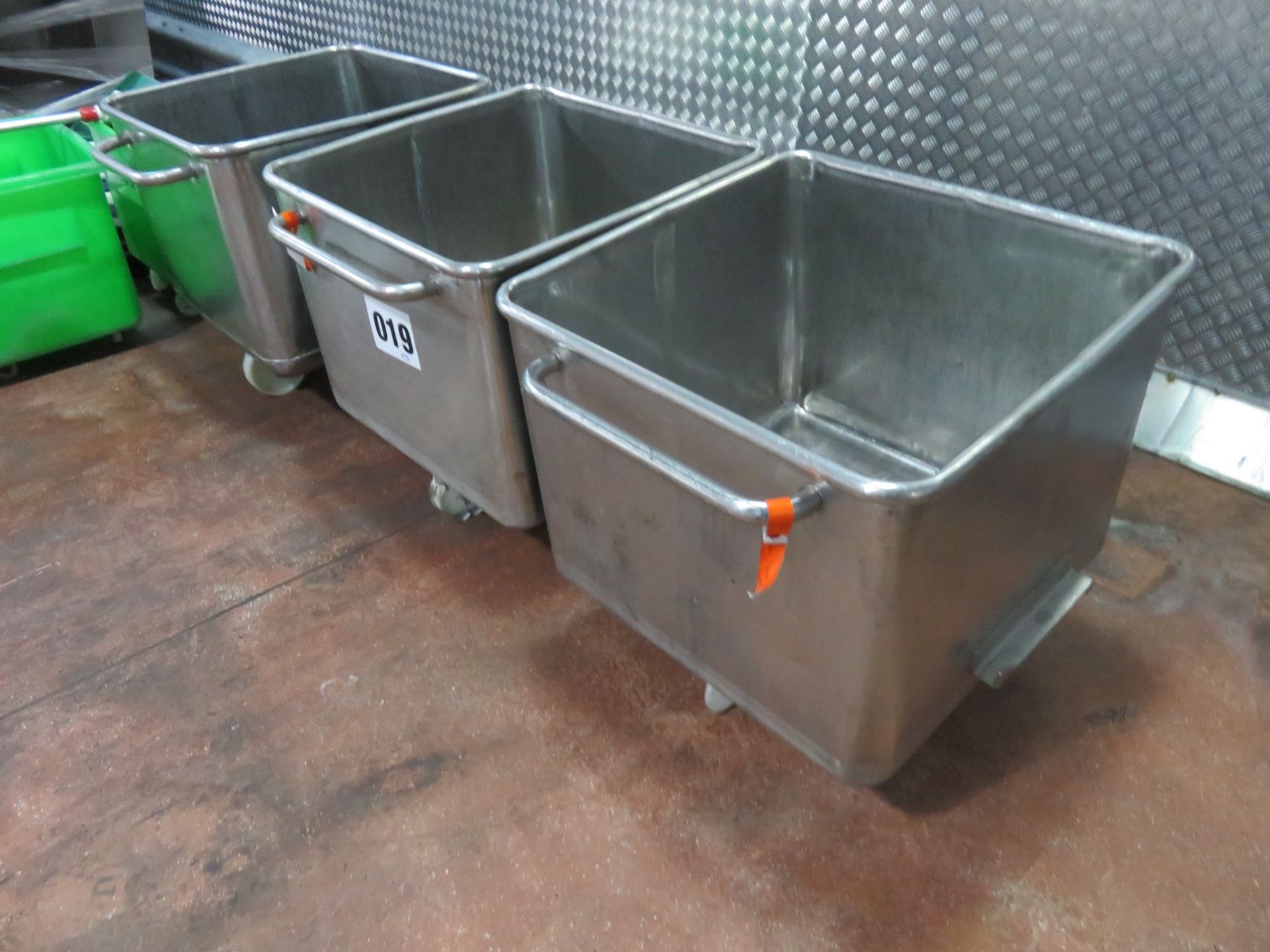 3 x 200 litre S/s Tote Bins. Lift Out £10 - Image 2 of 2