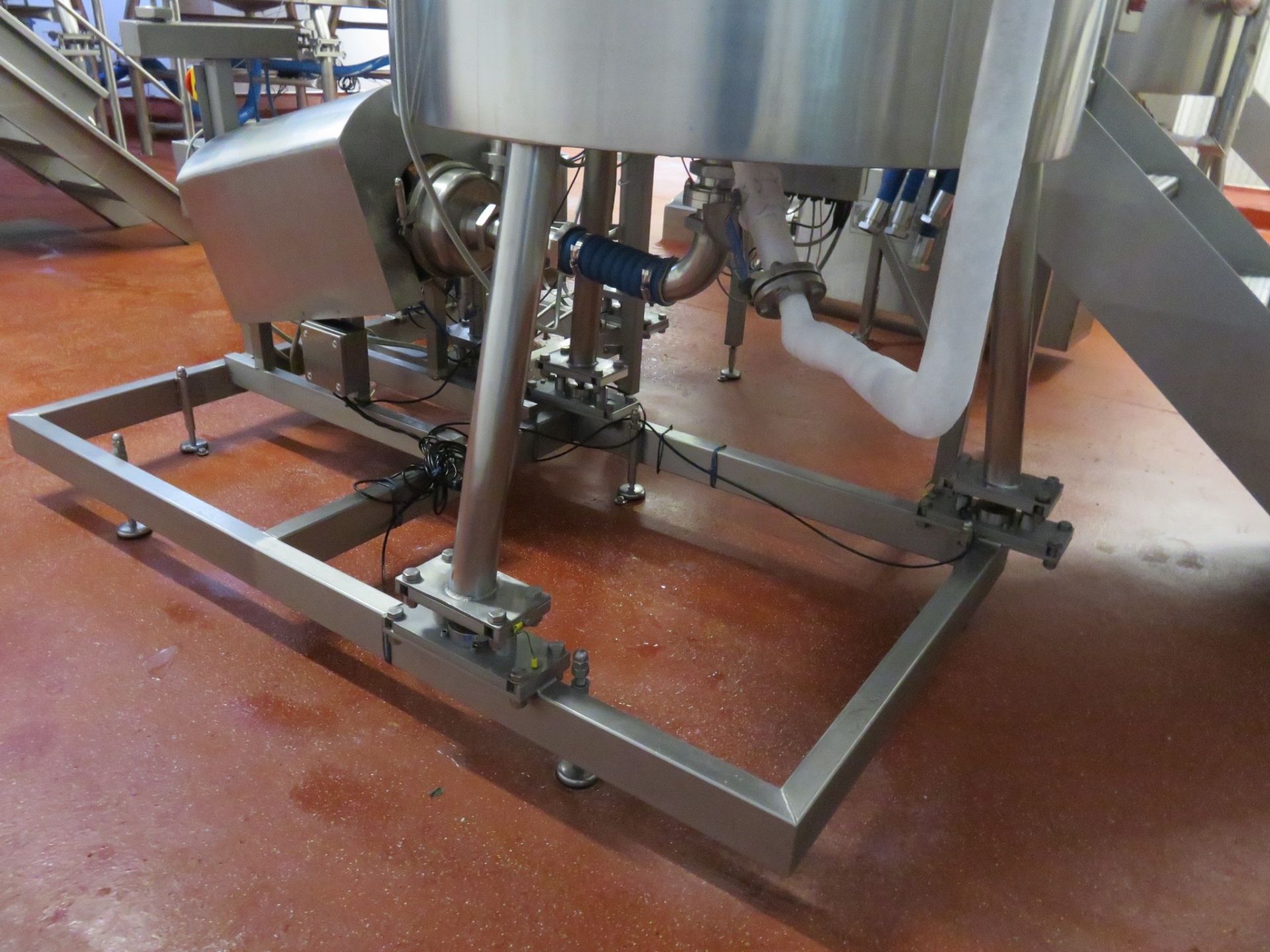 Mayonnaise Plant By Guisti S/s homogenising mixing tanks with side wall scrape, skid mounted. LO£250 - Bild 7 aus 9