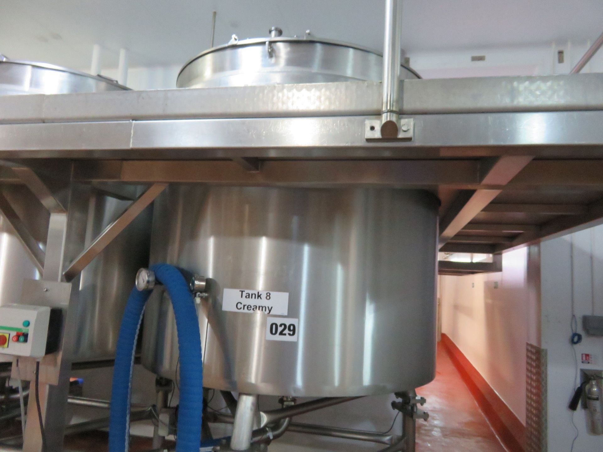 Guisti S/s Holding Tank 3,000 litre, with Glycol, on load cells. Lift Out £150 - Bild 3 aus 4