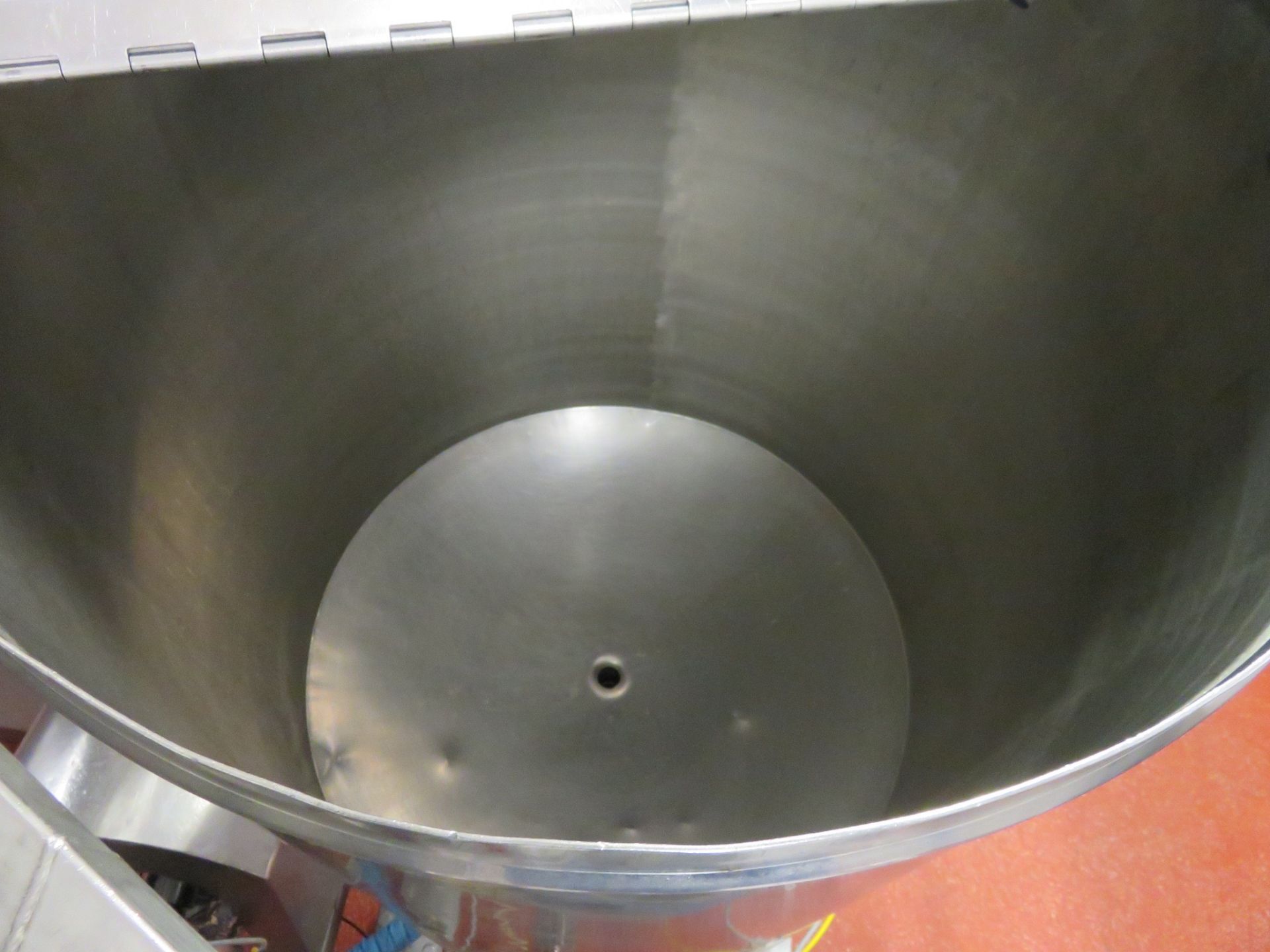 Mayonnaise Plant by Guisti S/s homogenising mixing tank & chill tank side wall scrape, skid LO £250 - Image 8 of 16