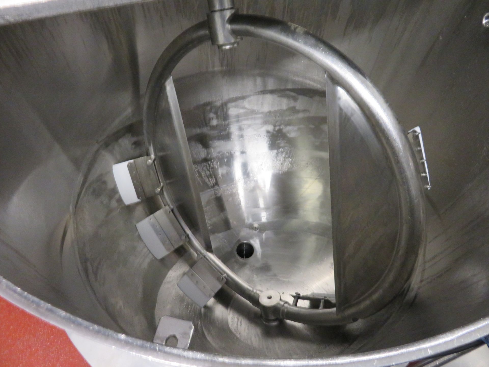 Mayonnaise Plant by Guisti S/s homogenising mixing tank & chill tank side wall scrape, skid LO £250 - Image 7 of 16
