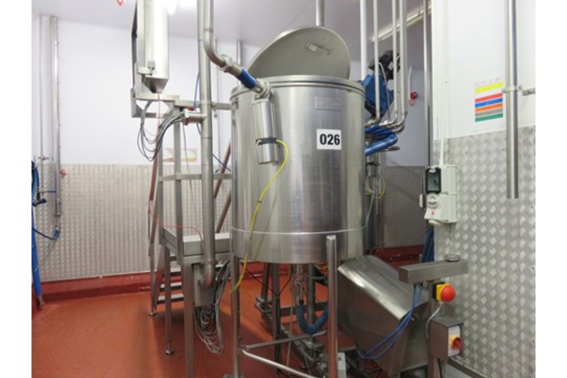 Complete mayonnaise by Guisti S/s homogenising mixing tanks with side wall scrape, skid mounted... - Image 10 of 10