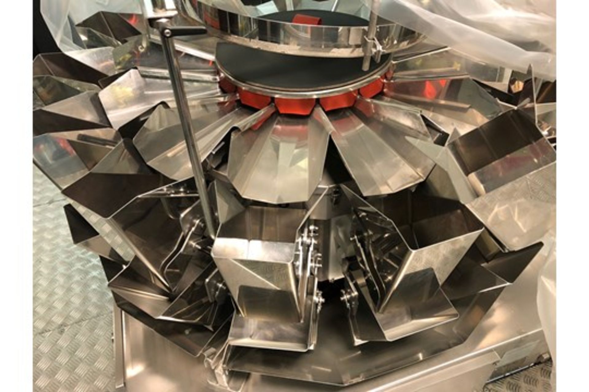 Yomato 14 Multi Head Weigher. Model ADW-514SV with gantry. conveyor belt infeed. - Image 8 of 9