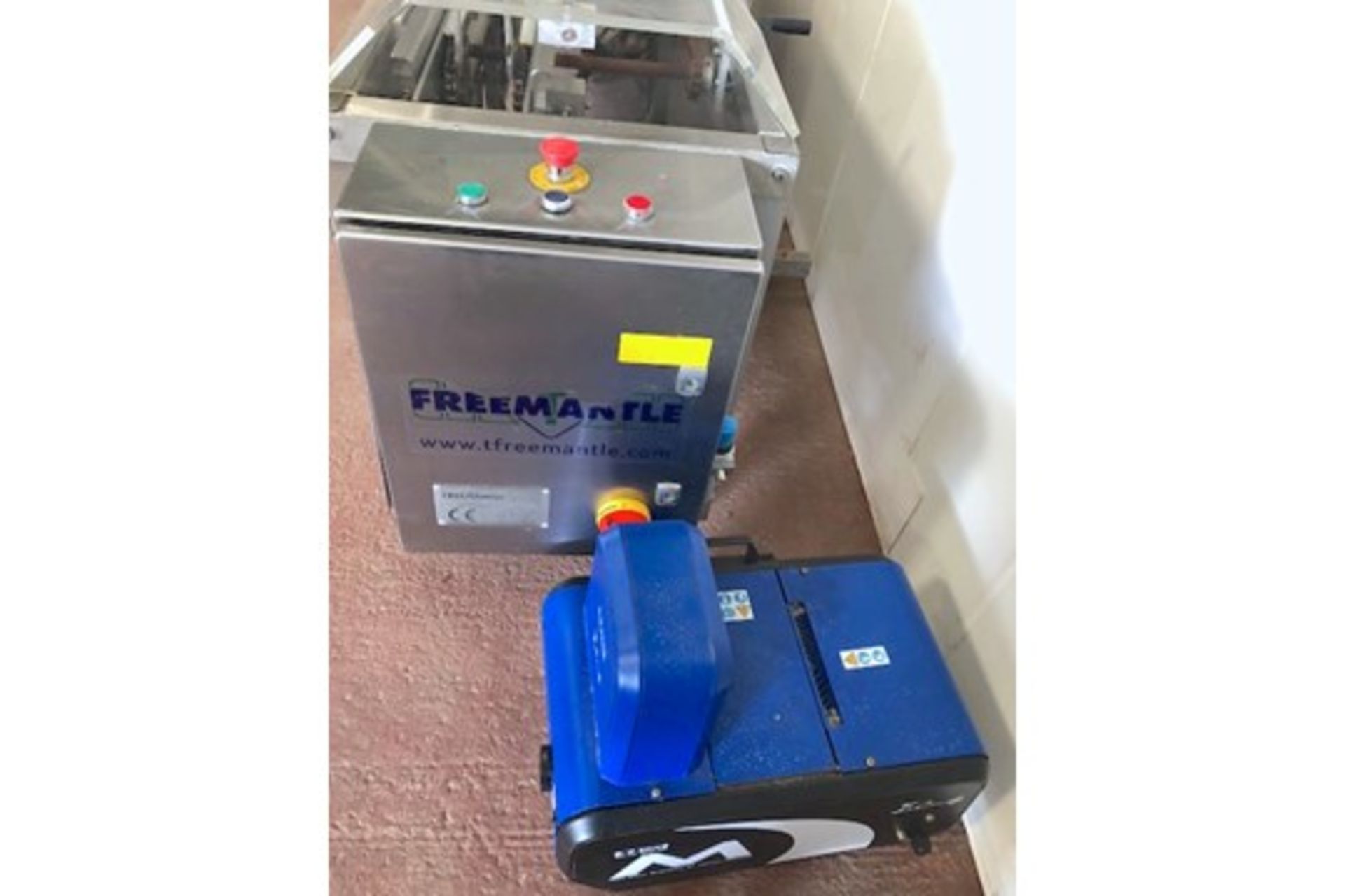 Freemantle 2 Flap Closer End Glueing Machine. Lift Out £20 - Bild 2 aus 5