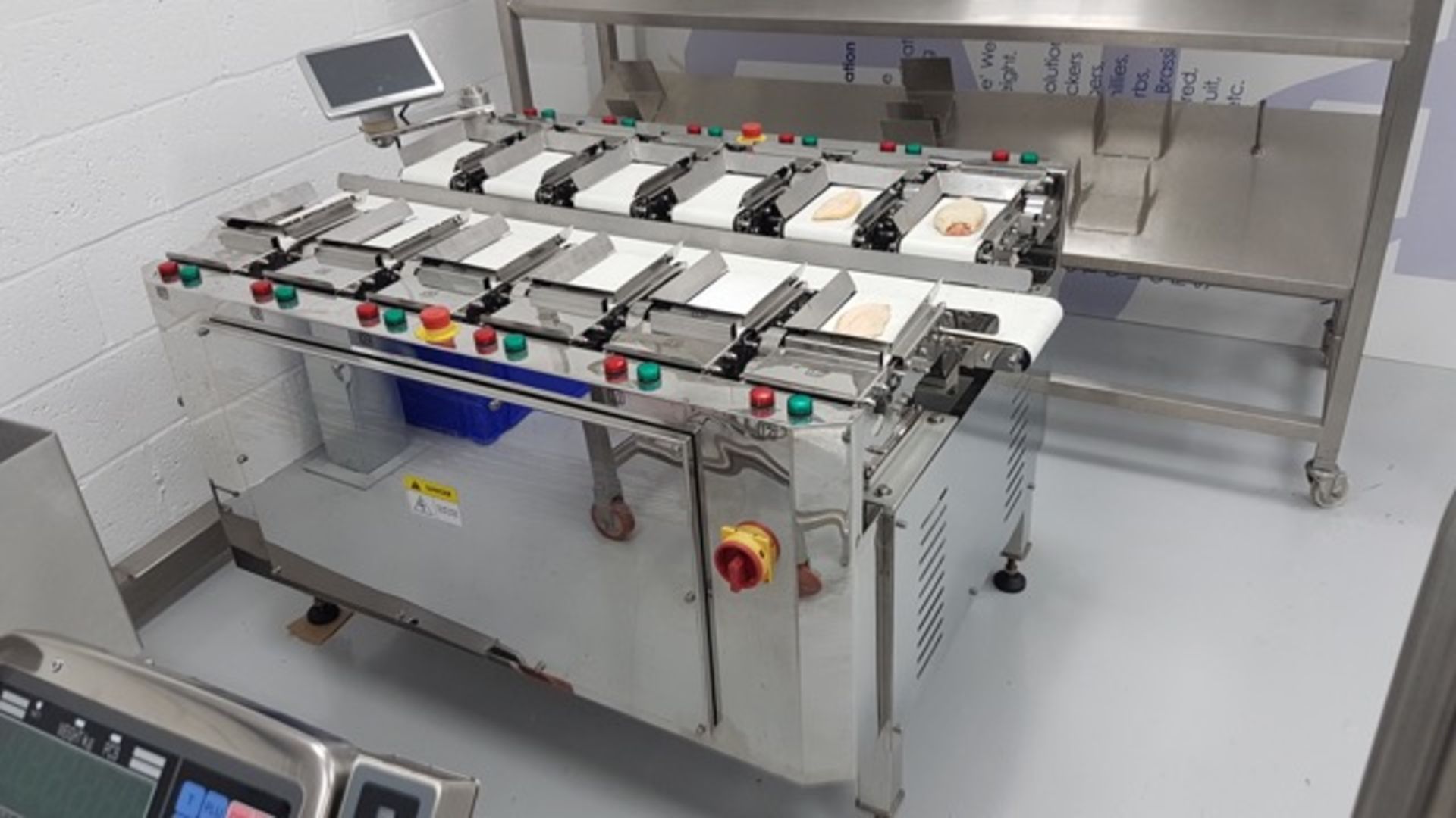 Aja Model BDW. 12 station, Combi Belt Weigher. 22 packs per minute. Totally S/s. Immaculate.