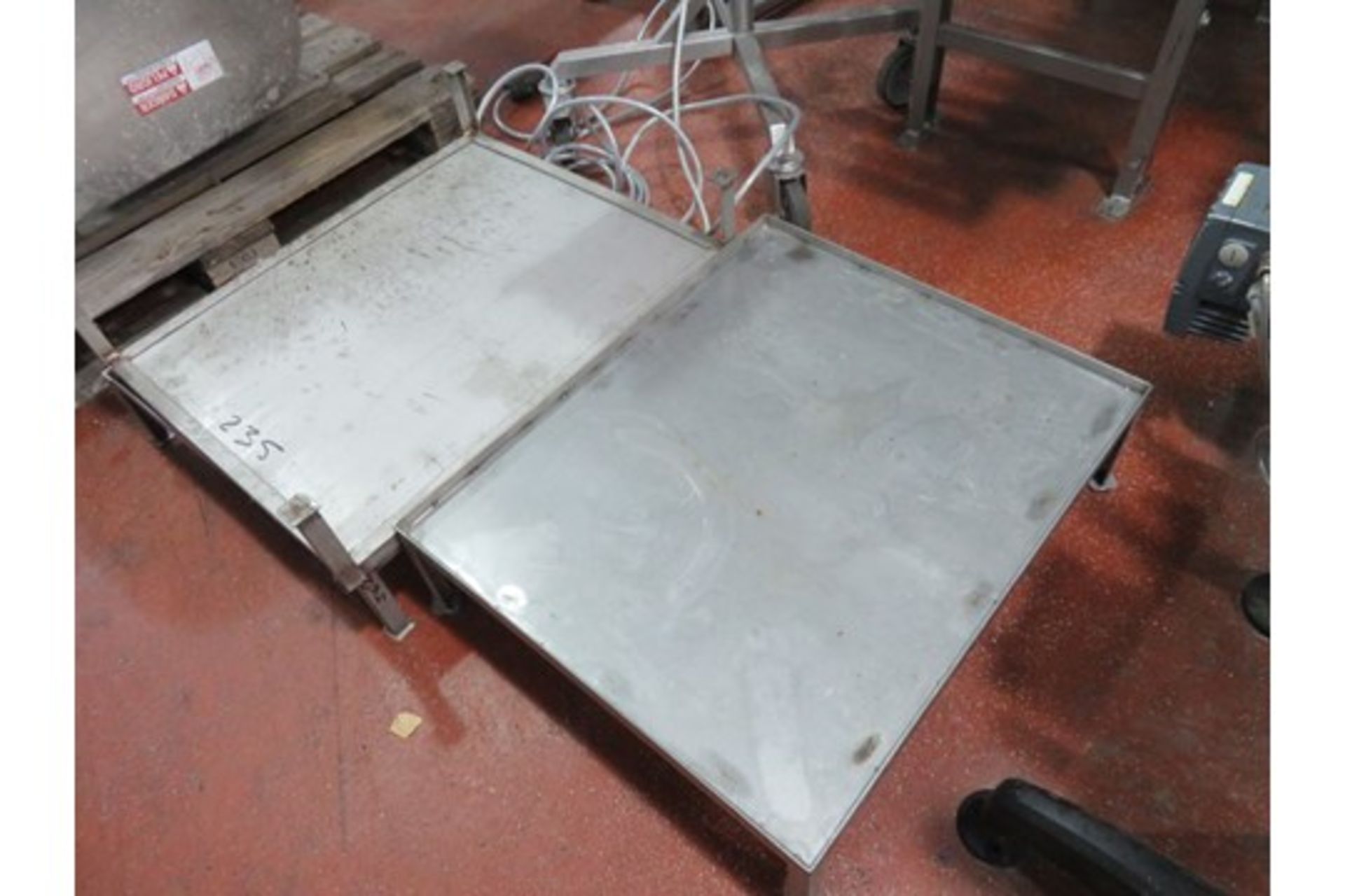 3 x S/s product tray holders. tray internal holder dimensions 730 x 600mm. Lift Out £20 - Image 3 of 3