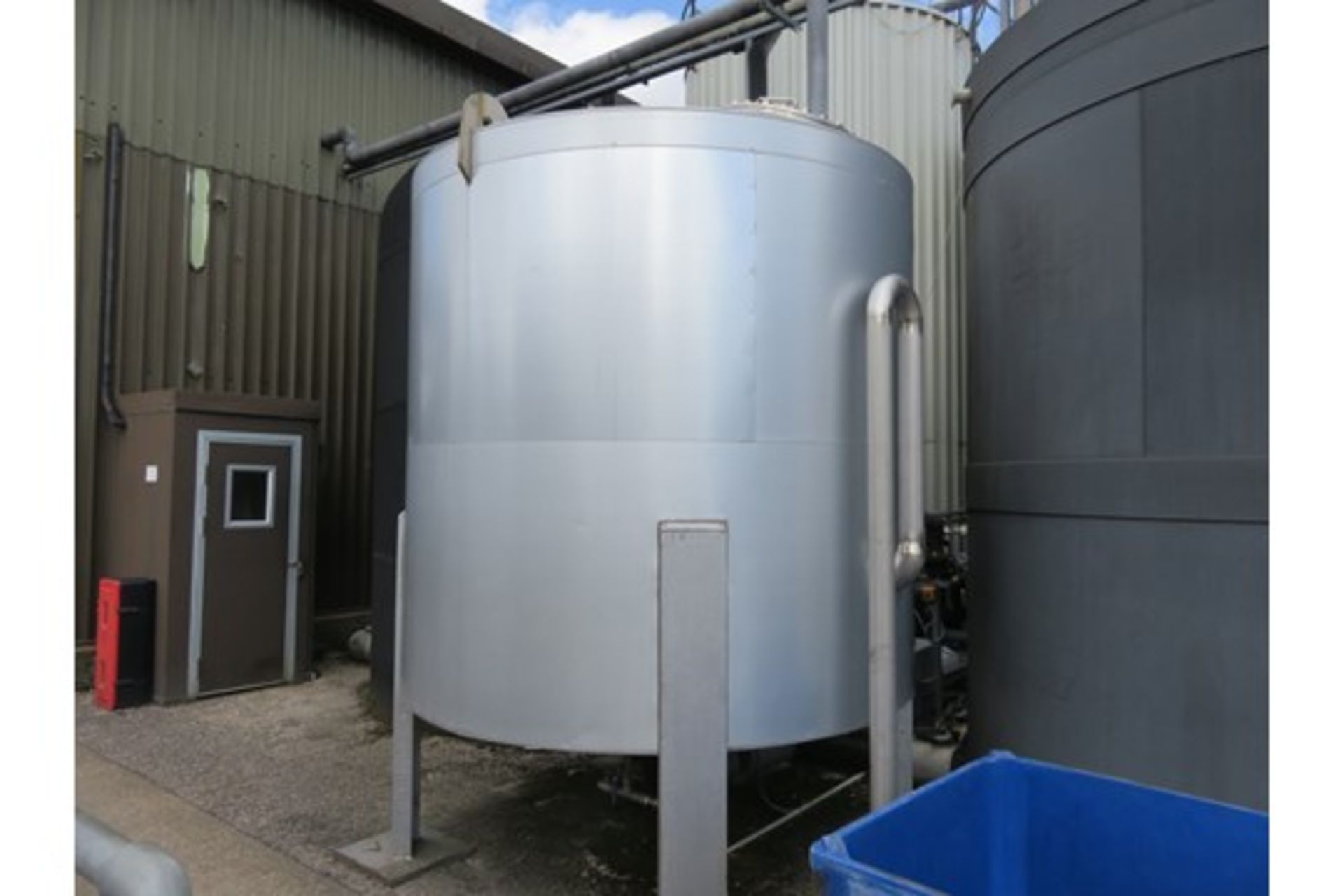 S/s Tank 5,000 litre. Insulated and clad. Lift out £600