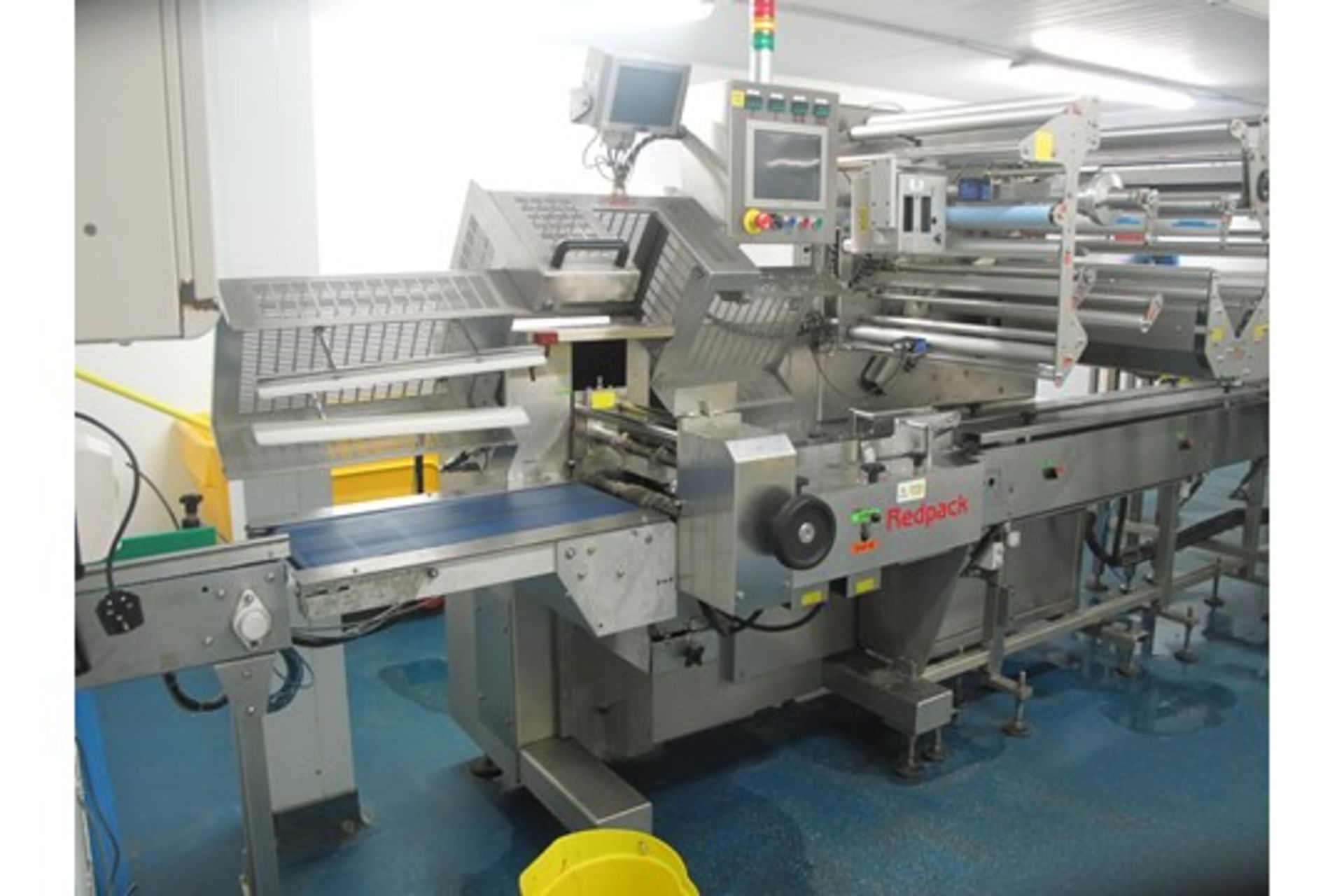 Complete cucumber cutting and packing line consists of: Redpack Flow-wrapper P325SP, twin spooling - Image 2 of 8