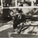 Willy Ronis (1910-2009) Homme sur un Banc, 1954