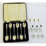 Set of six George VI silver teaspoons in a fitted case, Birmingham 1939 together with a set of six