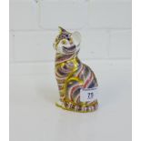 A Royal Crown Derby 'Imari' patterned paperweight, modelled as a cat with a gold stopper, 13.5cm