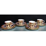 A Royal Crown Derby 'Imari' patterned teaset comprising four cups, four saucers and four side