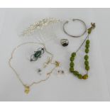 A mixed lot to include a yellow metal chain necklace, 9 carat gold pearl drop earrings, white