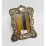 George V silver mounted photograph frame with embossed Art Nouveau floral pattern, Chester 1911,