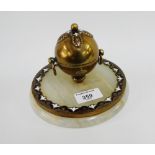 French brass inkwell on a marble base with champleve enamel, 16cm wide, with brass mounts and