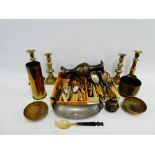 Carton containing a collection of mixed metal wares to include brass candlesticks, pewter Viking