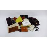 Carton containing a collection of ladies leather purses and gents wallets etc., (a large lot)