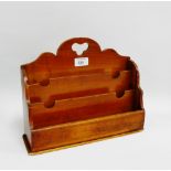 Mahogany stationary rack, 31 x 25cm