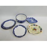 Mixed lot to include a Minton 'Willow' pattern bowl, Copeland Spode Italian serving dish and a