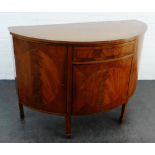 Mahogany bow fronted cabinet, 86 x 122cm