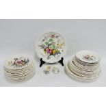 Quantity of Copeland Spode Gainsborough patterned table wares to include plates, side plates, bowls,