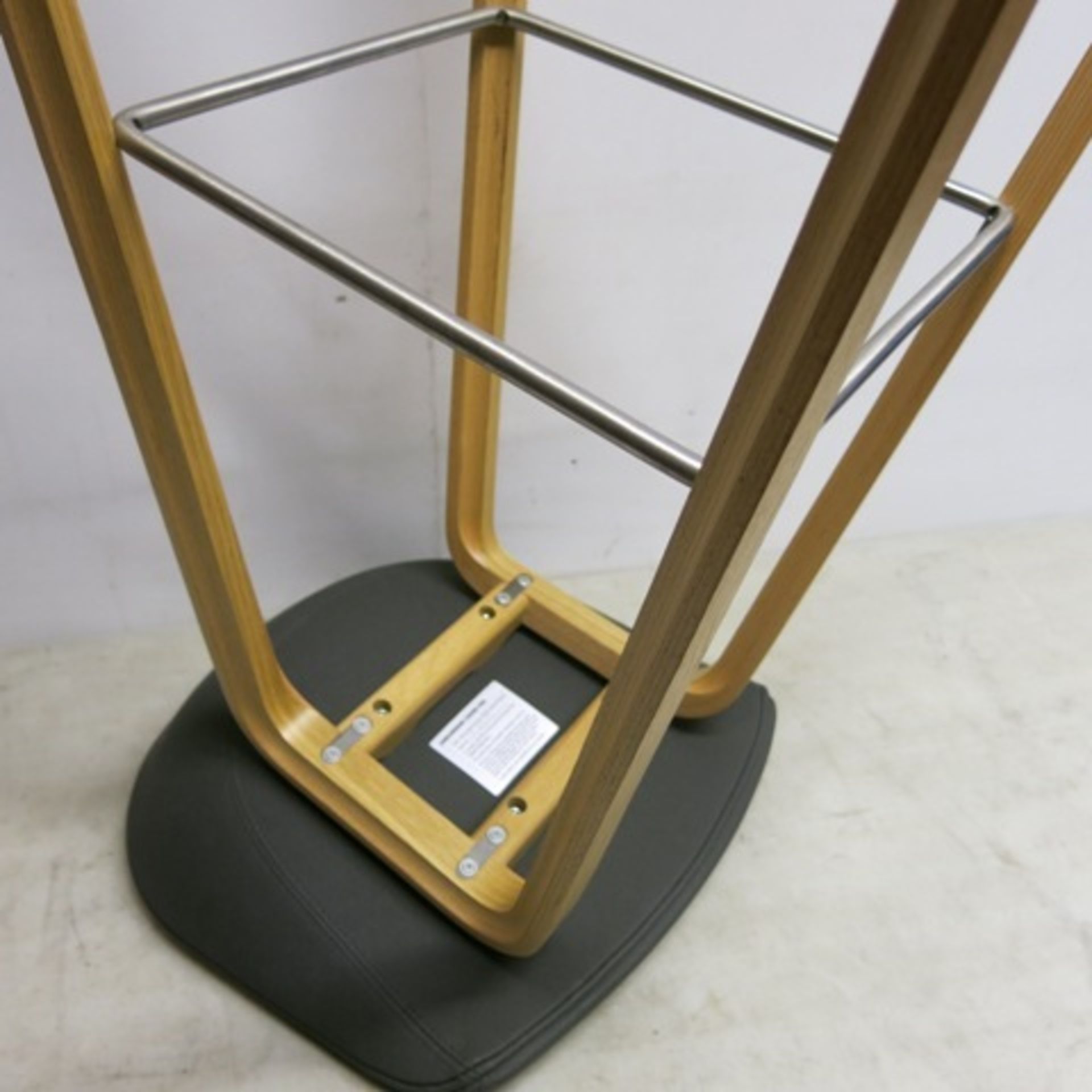 Designer 'Hay' About A Stool Model AAS32 High Stool in Matt Lacquered Oak & Charcoal Grey Padded - Bild 4 aus 5