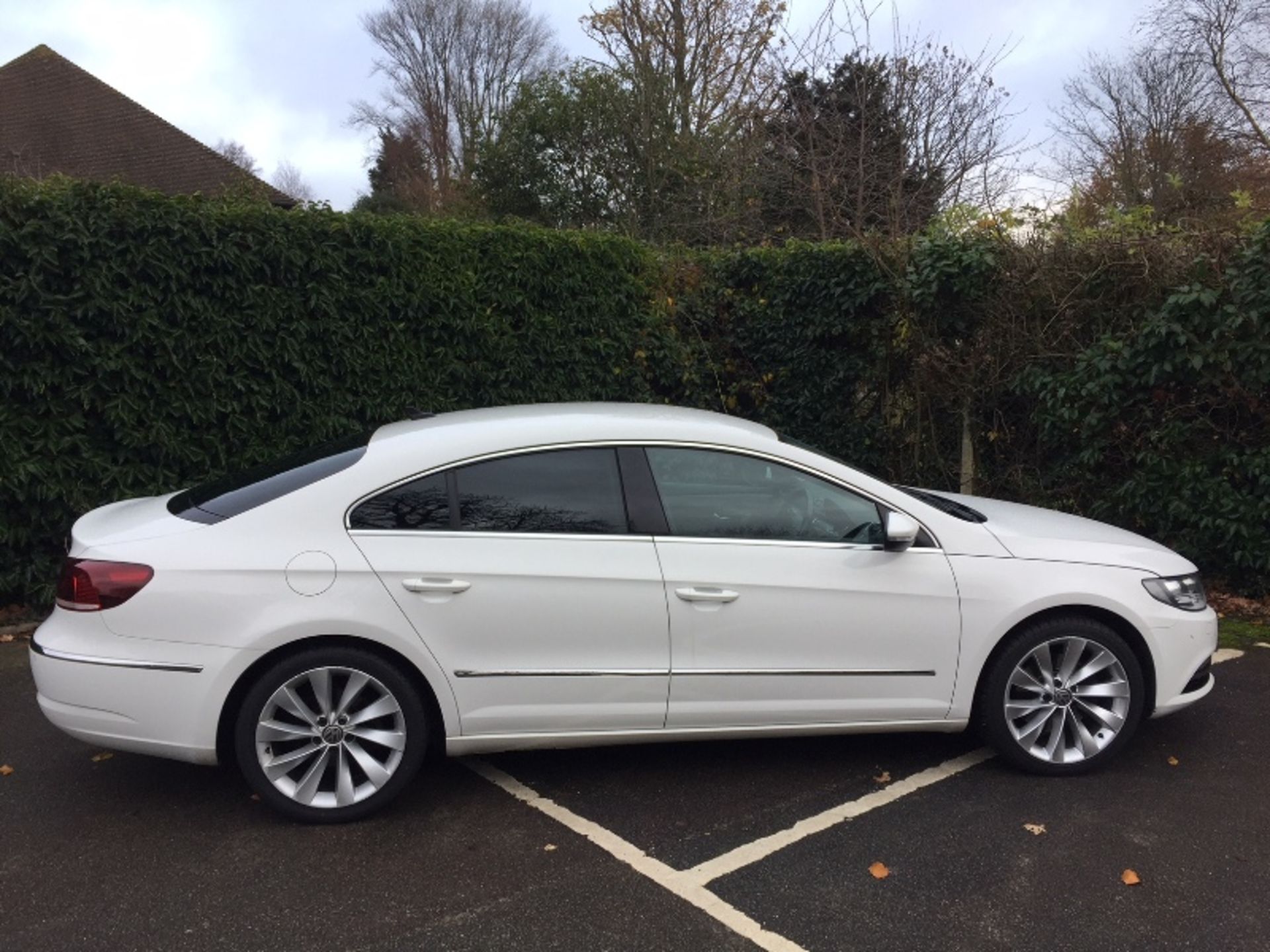 VO62 YBJ: Volkswagen CC 2.0 GT Bluemotion Techn TD Coupe in White. - Image 5 of 27