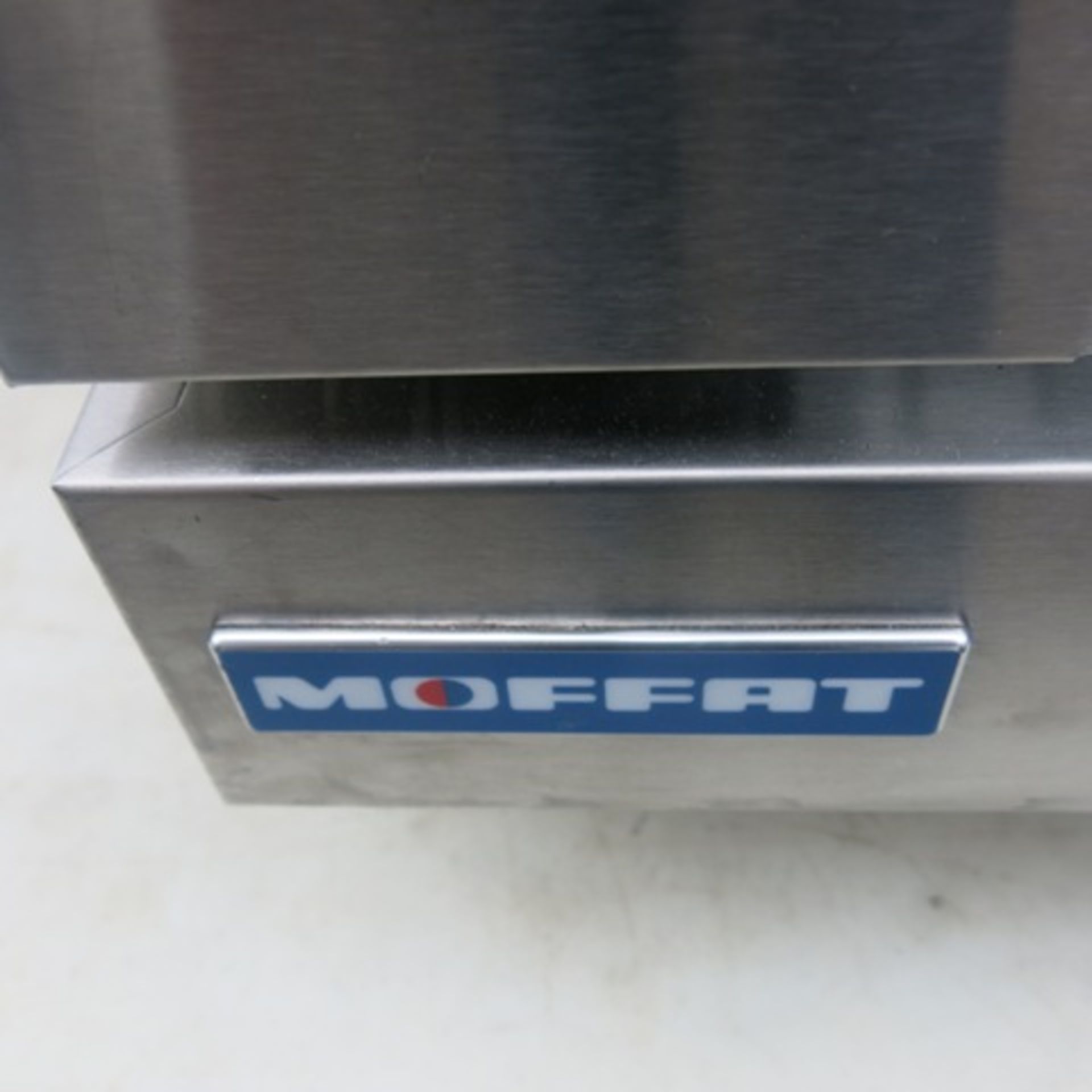 Moffat Counter Top Turbo Fan Convection Oven, Model E22M3. Comes with 3 Trays - Image 3 of 7