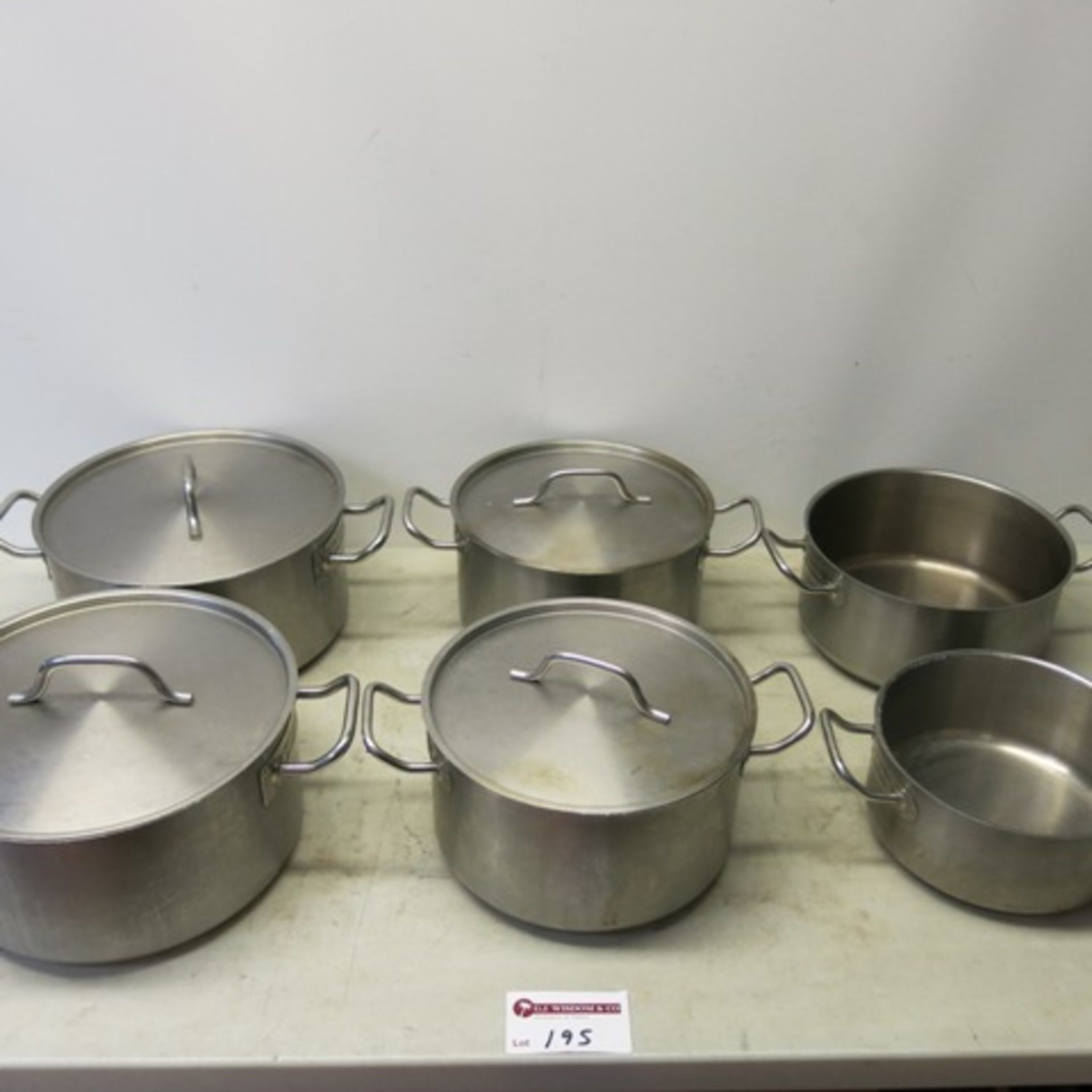 6 x Assorted Size Vogue Cooking Pans