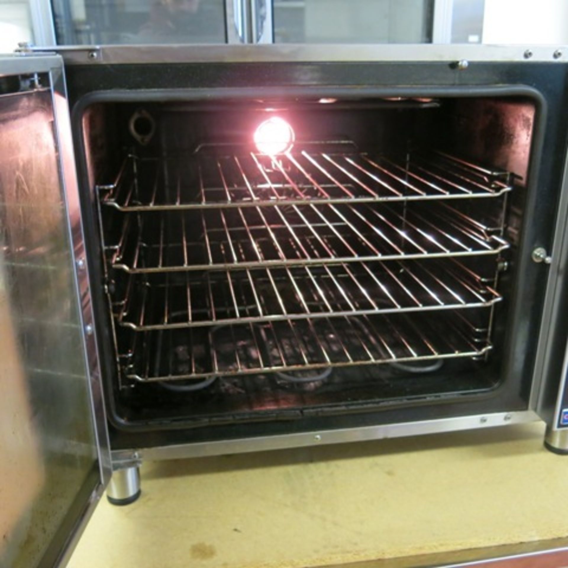 Blue Seal Turbo Digital Electric Convection Oven. Model E31D4. Size (H) 63 x (W) 81 x (D) 70cm - Image 4 of 6
